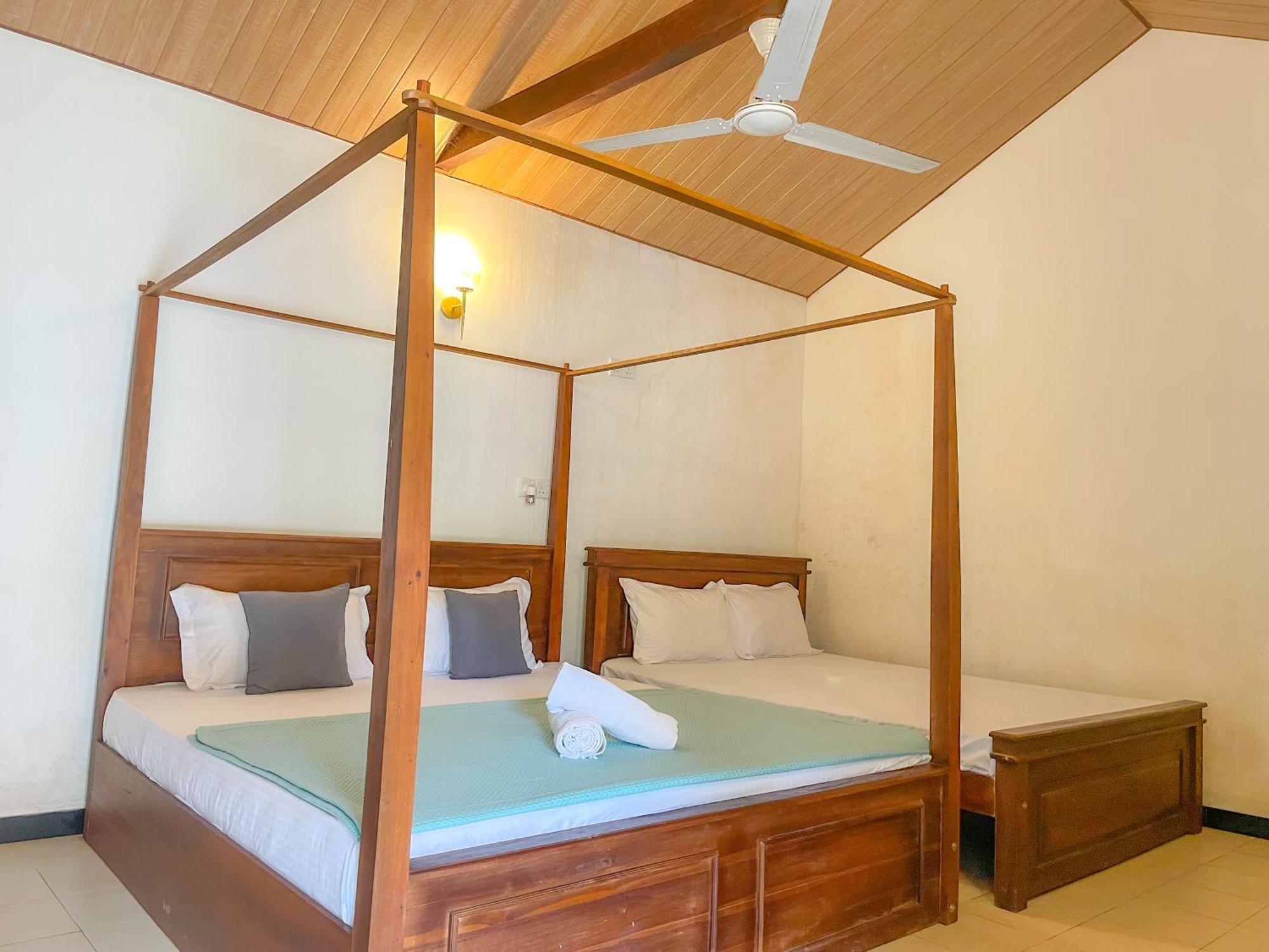 The Barns Villas And Restaurant Negombo Exterior photo